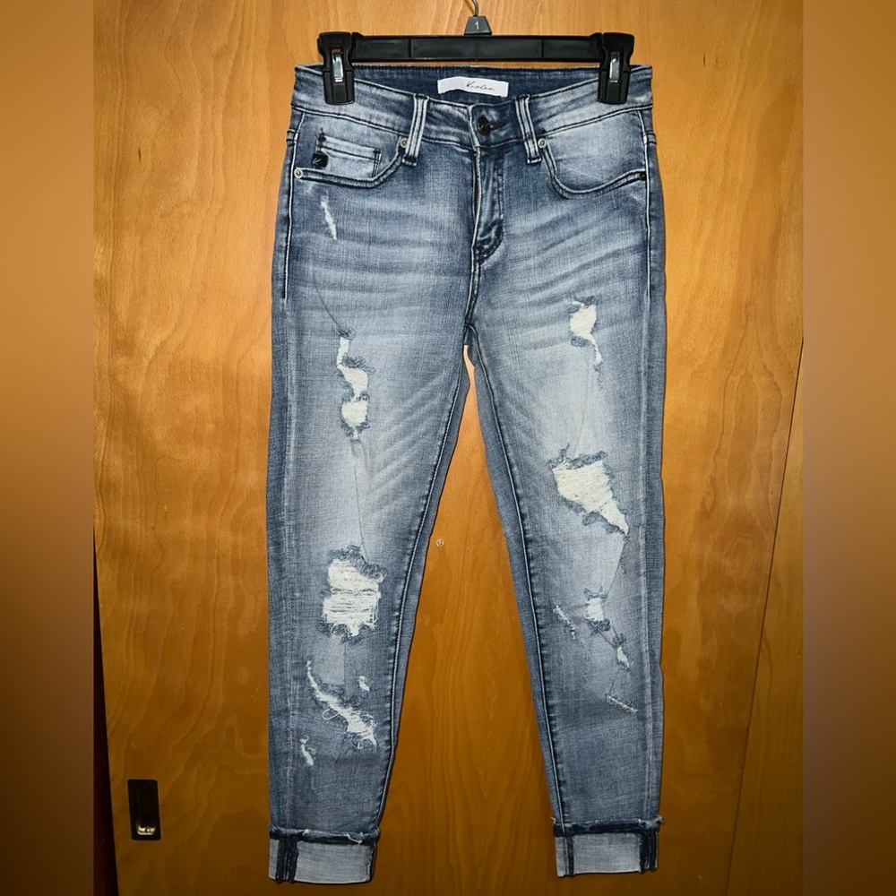 NWOT Kancan distressed crops 3/25